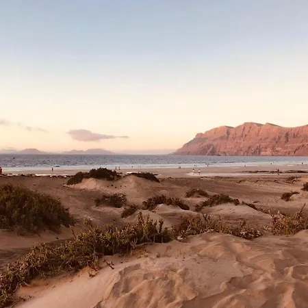 Casa Bianca Caleta De Penzion Famara